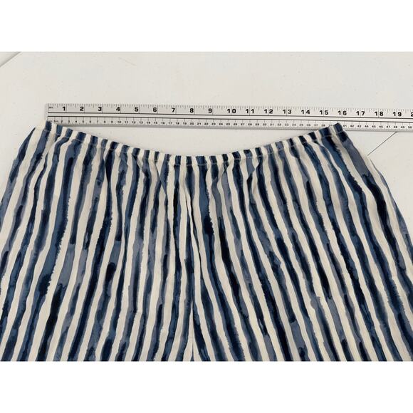 NWT Vince Women's Painterly Coastal Blue Striped Tencel Blend Shorts Size L - Picture 8 of 8